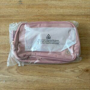 Lululemon Athletic Everywhere Belt Bag 1L Woodmark NWT Pink Magenta Smoke Haze